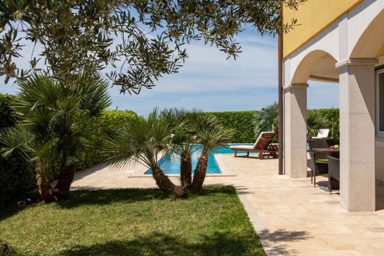 B&B Villa Oasa 1 Rovigno Esterno foto