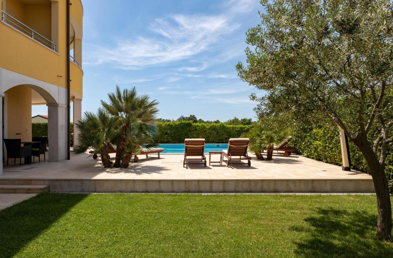 B&B Villa Oasa 1 Rovigno Esterno foto